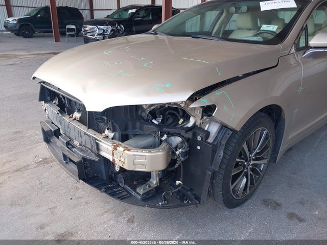 Lincoln MKZ Premiere