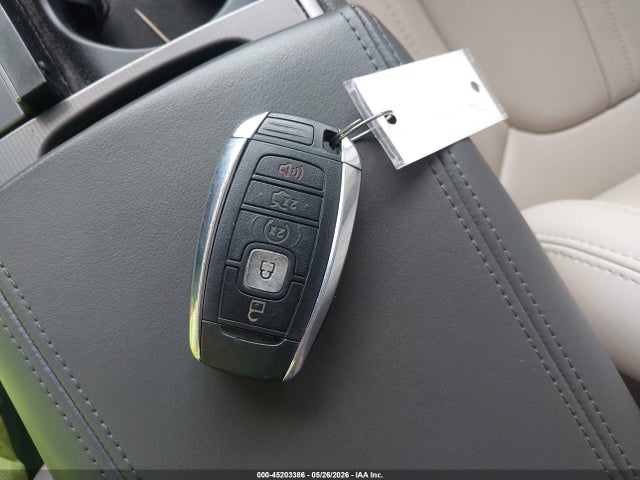 Lincoln MKZ Premiere