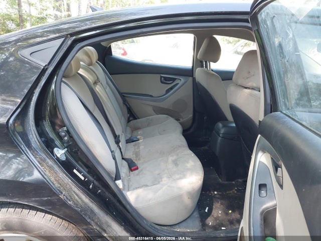 Hyundai ELANTRA Se