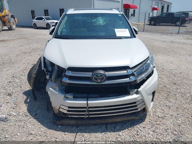 Toyota Highlander Limited Platinum