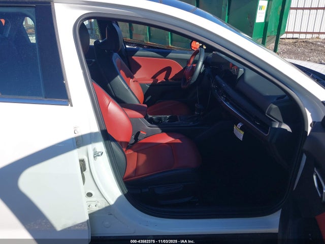 Kia K4 Gt-line Turbo