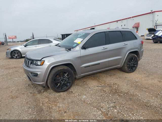 Jeep Grand Cherokee Altitude 4x2