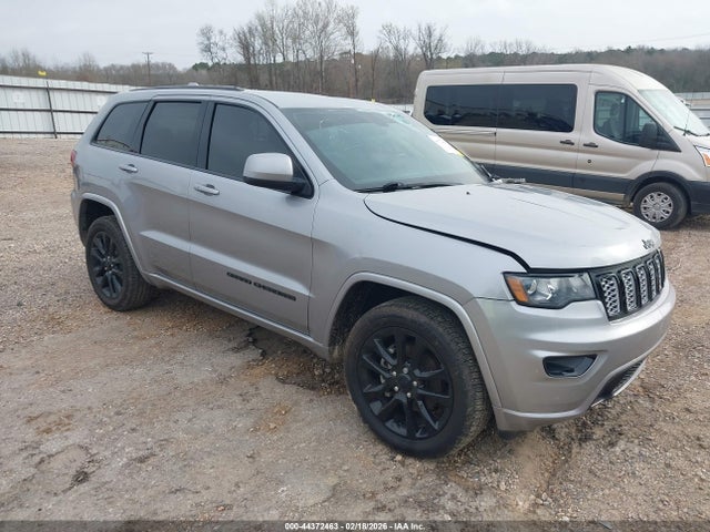 Salvage Jeep Grand Cherokee Image