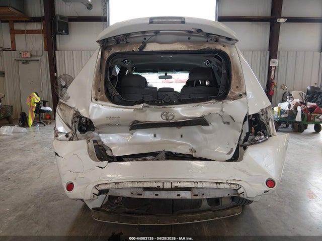Toyota Highlander Sport
