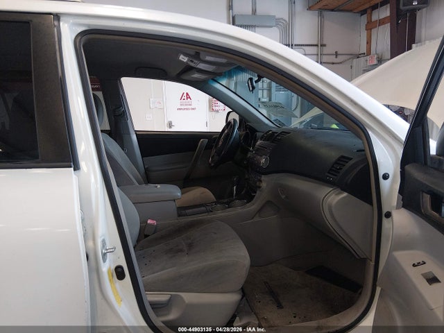 Toyota Highlander Sport