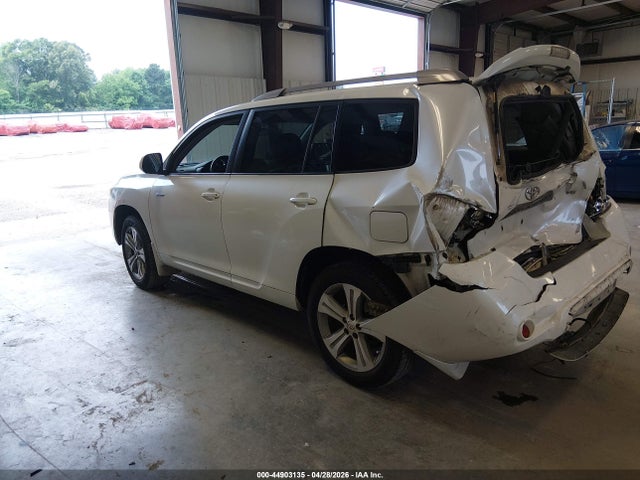 Toyota Highlander Sport