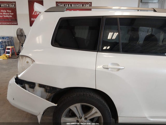 Toyota Highlander Sport