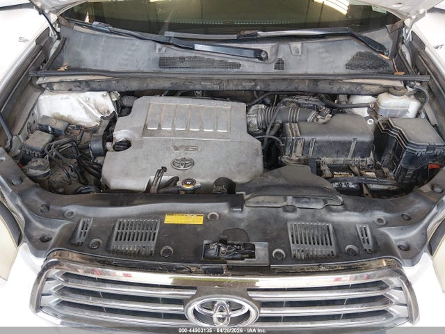 Toyota Highlander Sport