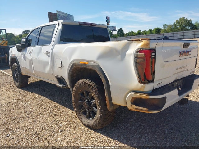 General Motors Sierra 2500HD 4wd  Standard Bed At4