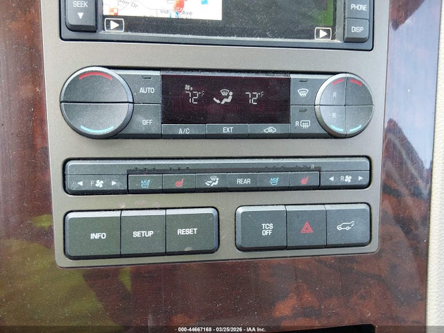 Lincoln Navigator