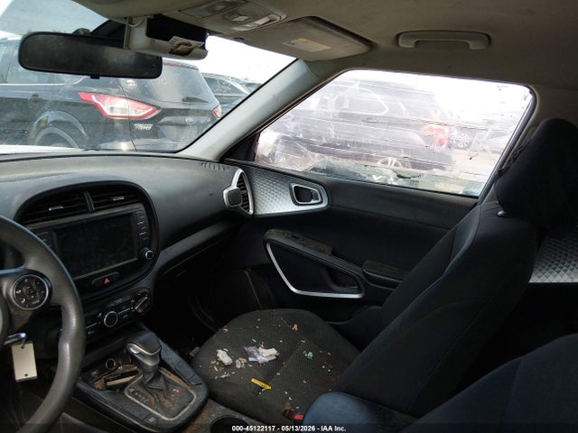 Kia Soul Lx