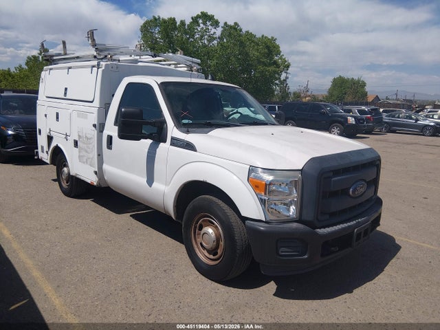 Salvage Ford F-350 Image