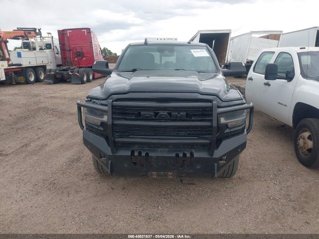 Ram 2500 Laramie  4x4 8' Box