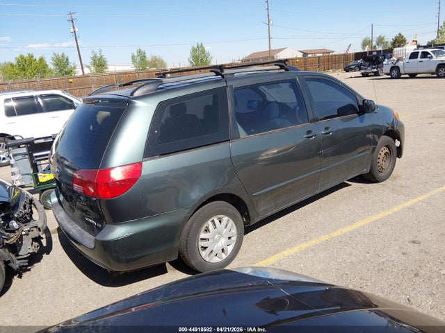 Toyota Sienna Ce