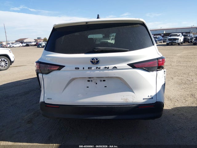 Toyota Sienna Le