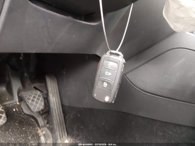 Volkswagen Jetta 2.0l S