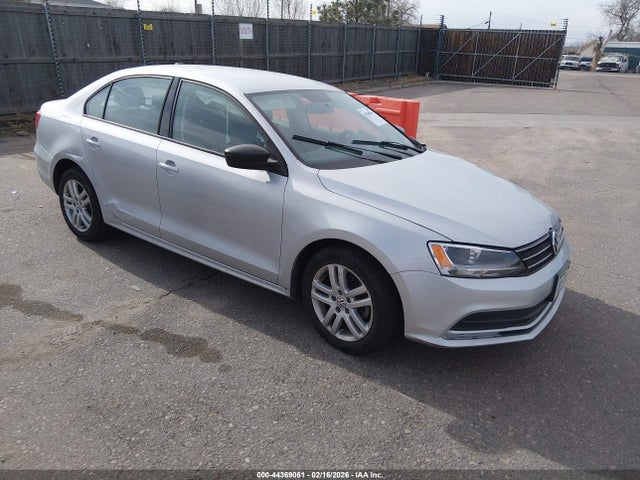Salvage Volkswagen Jetta Image