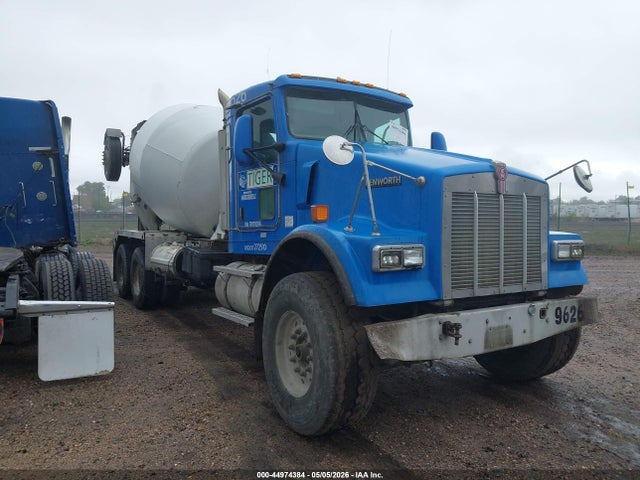 Salvage Kenworth Construction Image