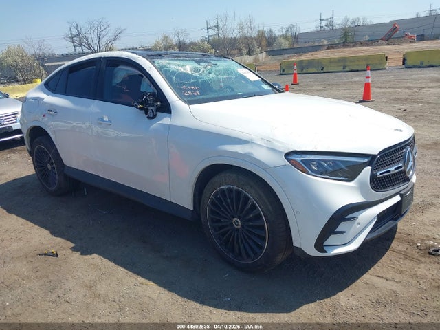 Salvage Mercedes-Benz GLC Image