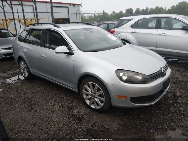 Salvage Volkswagen Jetta Image