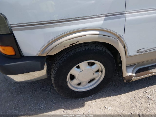 GMC Savana Upfitter