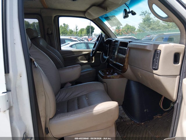 GMC Savana Upfitter
