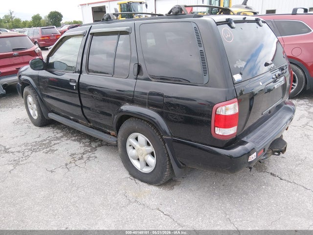 Nissan Pathfinder Le