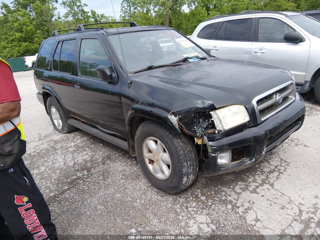 Salvage Nissan Pathfinder Image