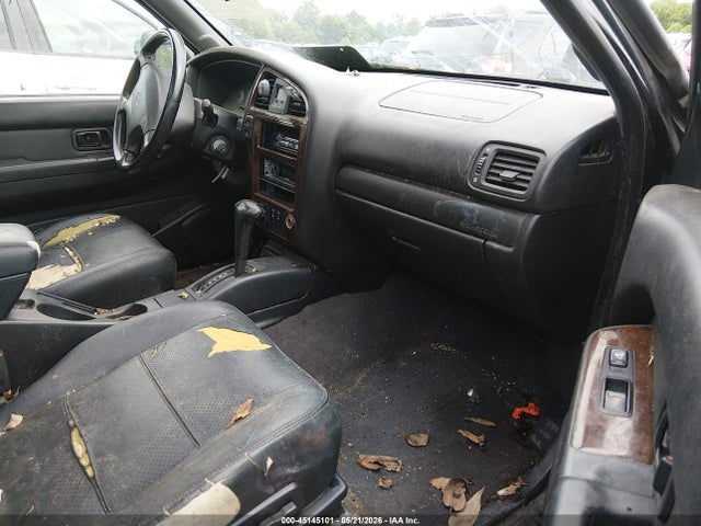 Nissan Pathfinder Le