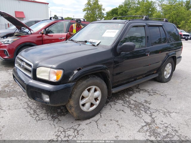 Nissan Pathfinder Le
