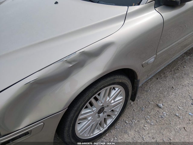 Volvo S80 2.9