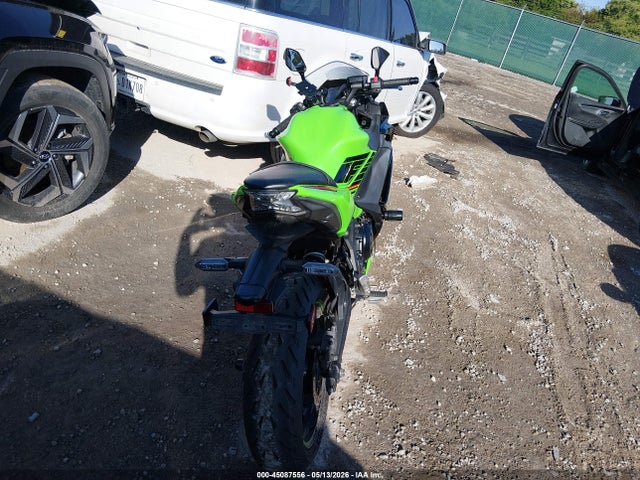 Kawasaki Ex650 P