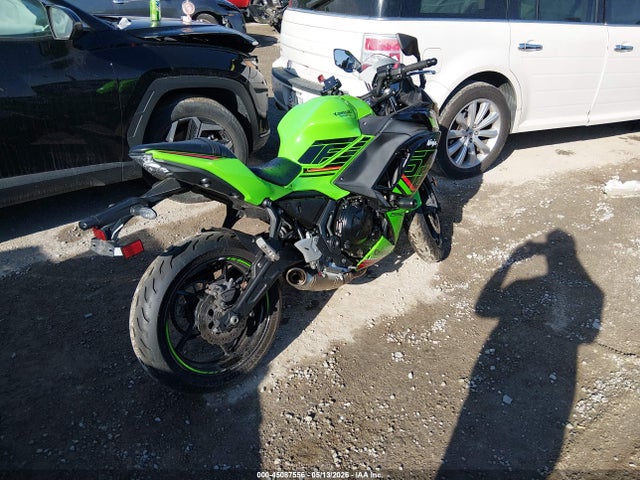 Kawasaki Ex650 P