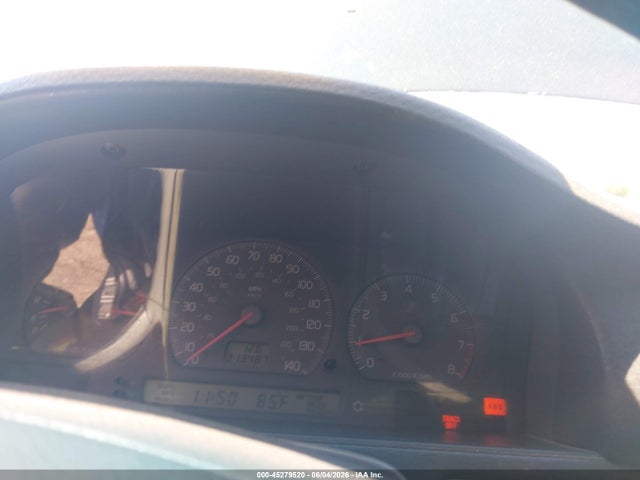 Volvo V70 T5