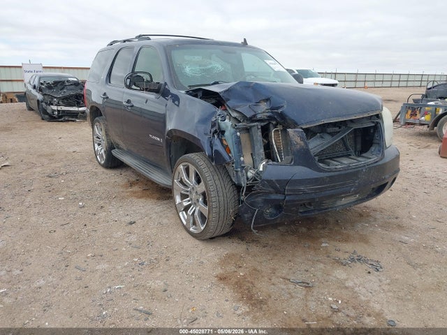 Salvage GMC Yukon Image