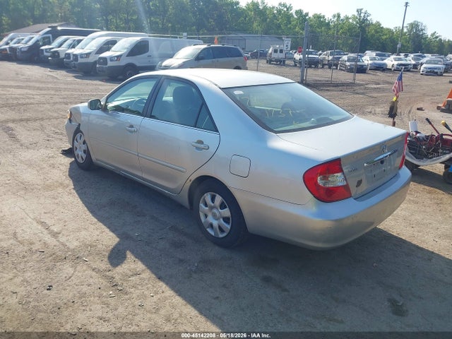 Toyota Camry Le