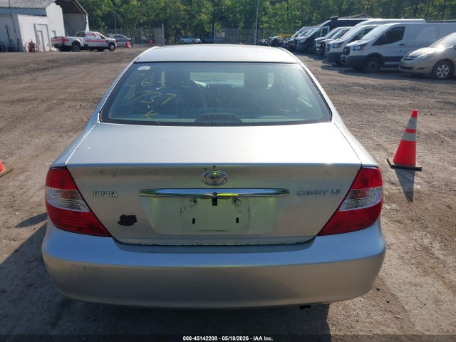 Toyota Camry Le