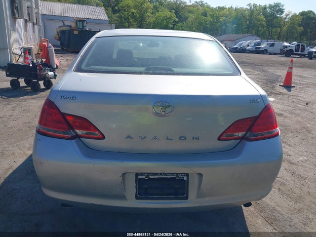 Toyota Avalon Xls