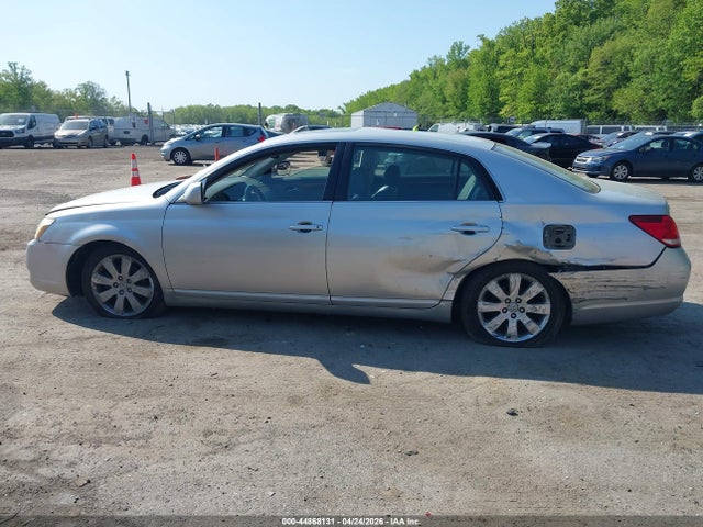 Toyota Avalon Xls