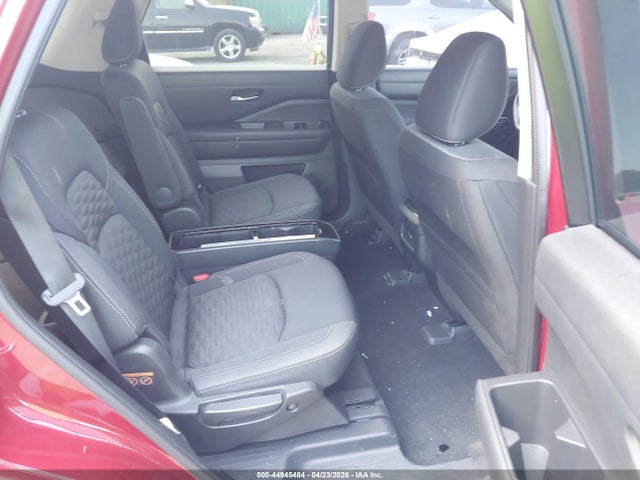 Nissan Pathfinder Sv 2wd