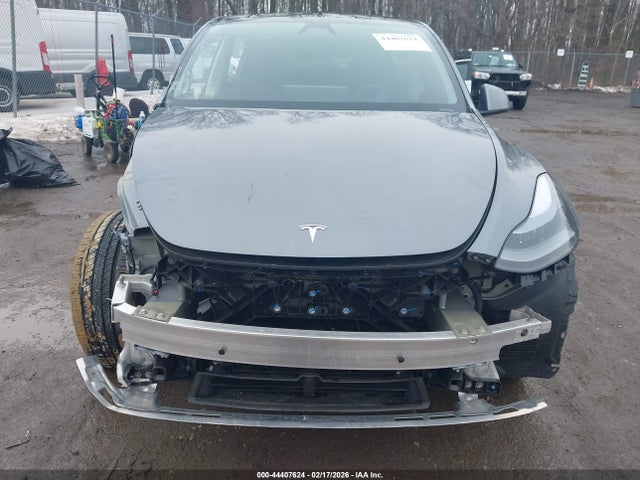 Tesla Model Y Long Range Dual Motor All-wheel Drive