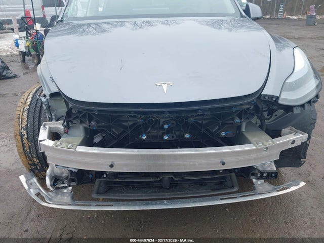 Tesla Model Y Long Range Dual Motor All-wheel Drive