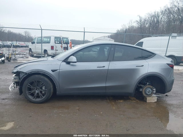 Tesla Model Y Long Range Dual Motor All-wheel Drive