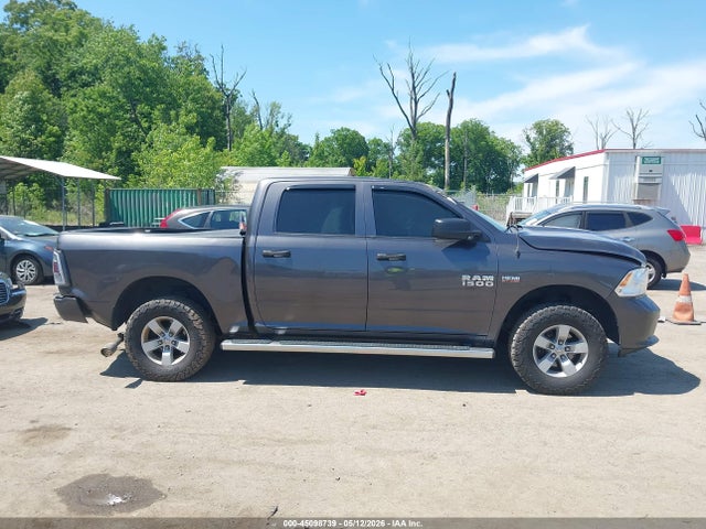 Ram 1500 Express  4x4 5'7 Box