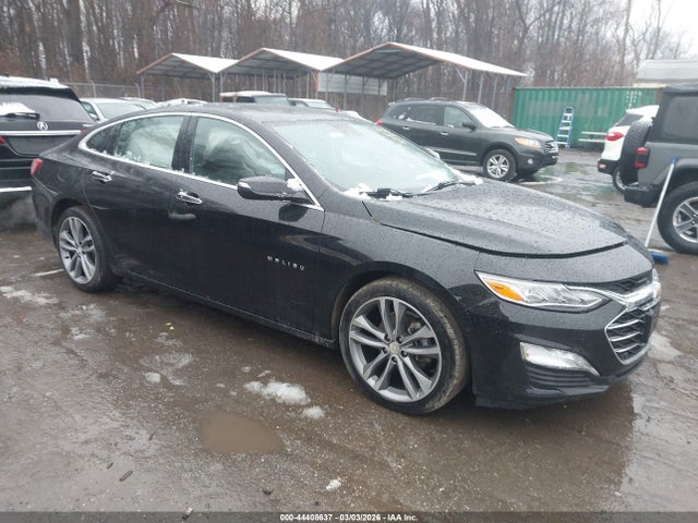 Salvage Chevrolet Malibu Image