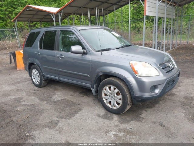 Salvage Honda CR-V Image