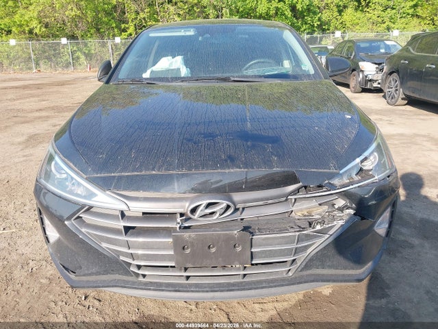 Hyundai ELANTRA Value Edition