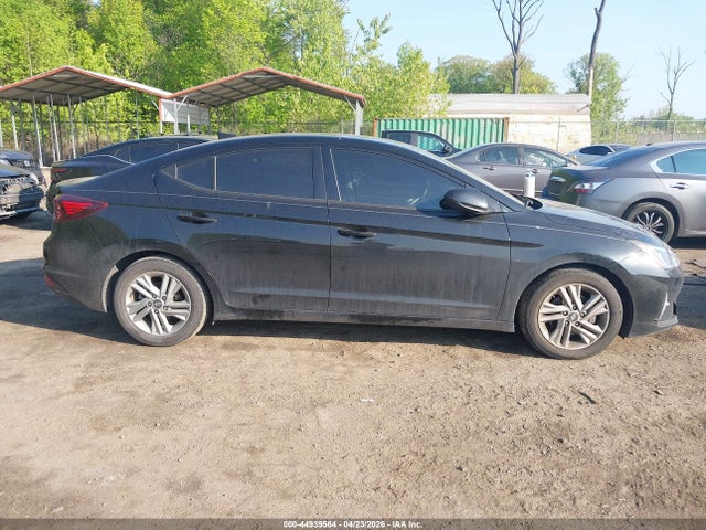 Hyundai ELANTRA Value Edition