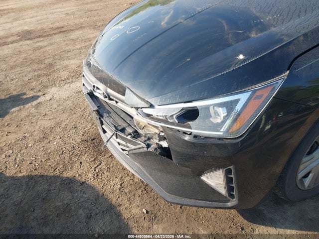Hyundai ELANTRA Value Edition