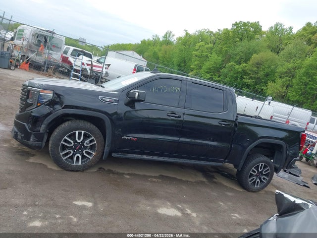 GMC Sierra 1500 4wd  Short Box At4